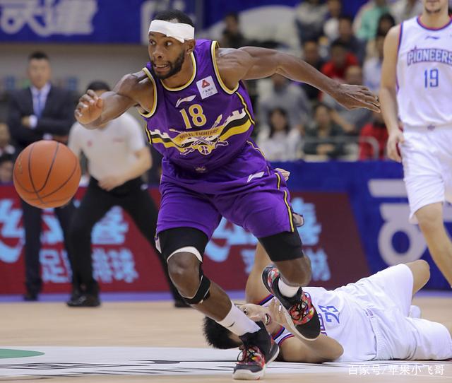 险胜首场状态出色，篮网观众沸腾！，Ning重返赛场观众掌声雷动(篮网拜年视频)-开云平台中国