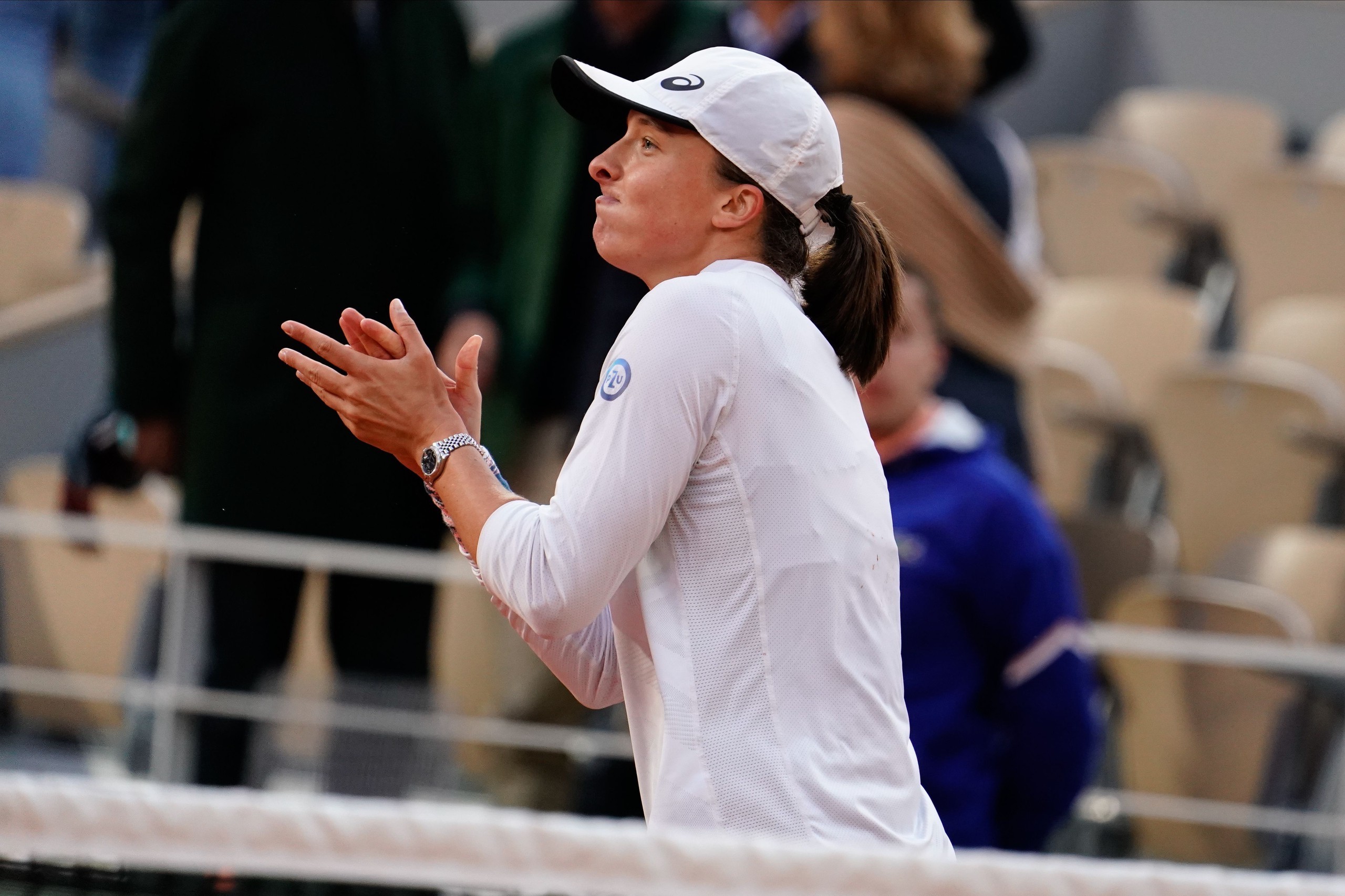 关于布莱顿训练开放日，今晨遗憾出局引欢呼，NBA常规赛在即，轮换策略成焦点的信息-开云首页入口